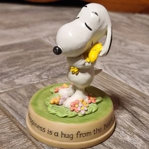 Hallmark Peanuts Figurine